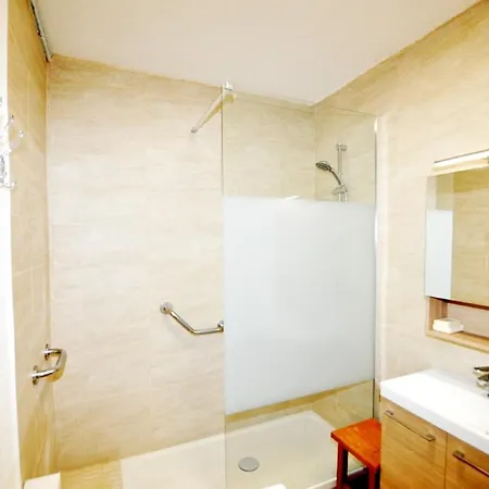 Plain-pied Pres Du Lydia - Patio, Wifi & Parking *