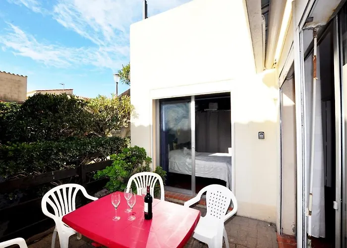 Plain-pied Pres Du Lydia - Patio, Wifi & Parking